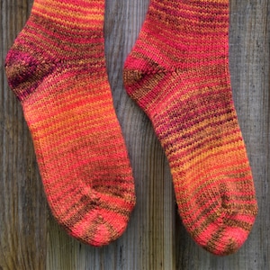 Wollsocken Orange Rot Meliert Strick Socken Bunt Flauschige Hippie Socken Kuschelige Umschlag Socken Warme Strick Socken Winter Herbst Bild 1