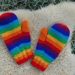 Handschuhe Wolle Bunt Fäustlinge Winter Handschuhe Schafwolle Hippie Handschuhe Gefüttert Rainbow Handschuhe Fäustlinge Strick Winter Bild 6