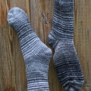 Wollsocken Grau Meliert Warme Strick Socken Flauschige Hippie Socken Kuschelige Umschlag Socken Warme Strick Socken Winter Herbst Socken Bild 5