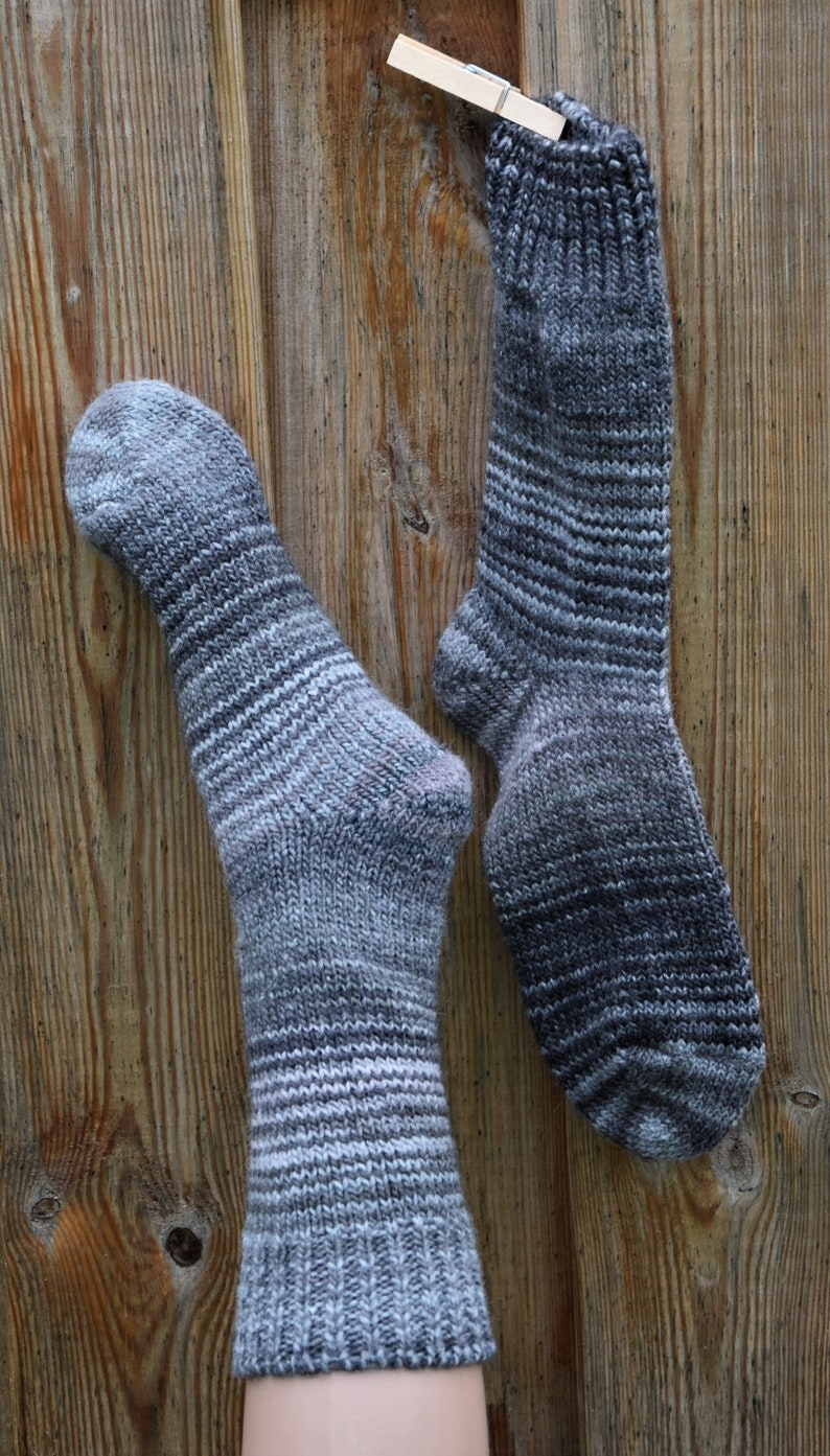 Wollsocken Grau Meliert Warme Strick Socken Flauschige Hippie Socken Kuschelige Umschlag Socken Warme Strick Socken Winter Herbst Socken Bild 5