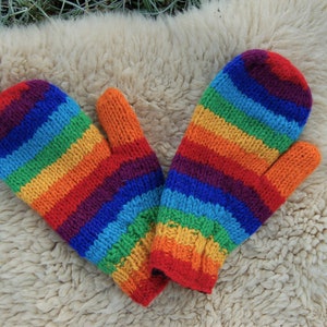 Handschuhe Wolle Bunt Fäustlinge Winter Handschuhe Schafwolle Hippie Handschuhe Gefüttert Rainbow Handschuhe Fäustlinge Strick Winter Bild 7