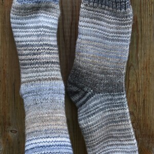 Wollsocken Grau Meliert Warme Strick Socken Flauschige Hippie Socken Kuschelige Umschlag Socken Warme Strick Socken Winter Herbst Socken Bild 4