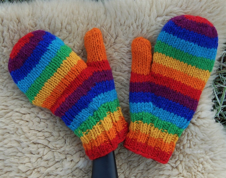 Handschuhe Wolle Bunt Fäustlinge Winter Handschuhe Schafwolle Hippie Handschuhe Gefüttert Rainbow Handschuhe Fäustlinge Strick Winter Bild 1