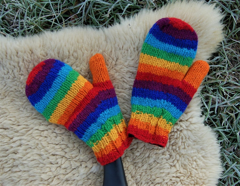 Handschuhe Wolle Bunt Fäustlinge Winter Handschuhe Schafwolle Hippie Handschuhe Gefüttert Rainbow Handschuhe Fäustlinge Strick Winter Bild 3