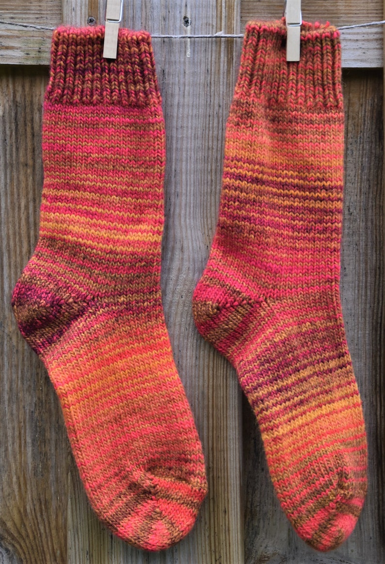 Wollsocken Orange Rot Meliert Strick Socken Bunt Flauschige Hippie Socken Kuschelige Umschlag Socken Warme Strick Socken Winter Herbst Bild 2