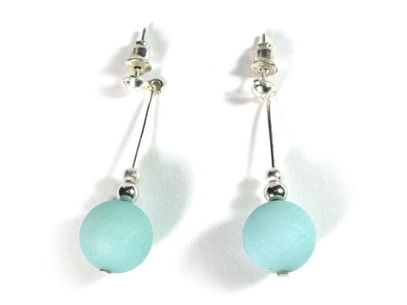 Pastel blue earrings, long drop sterling silver stud earrings, dangle screw back studs, light blue gemstone ball minimalist dangle earrings imagem 1