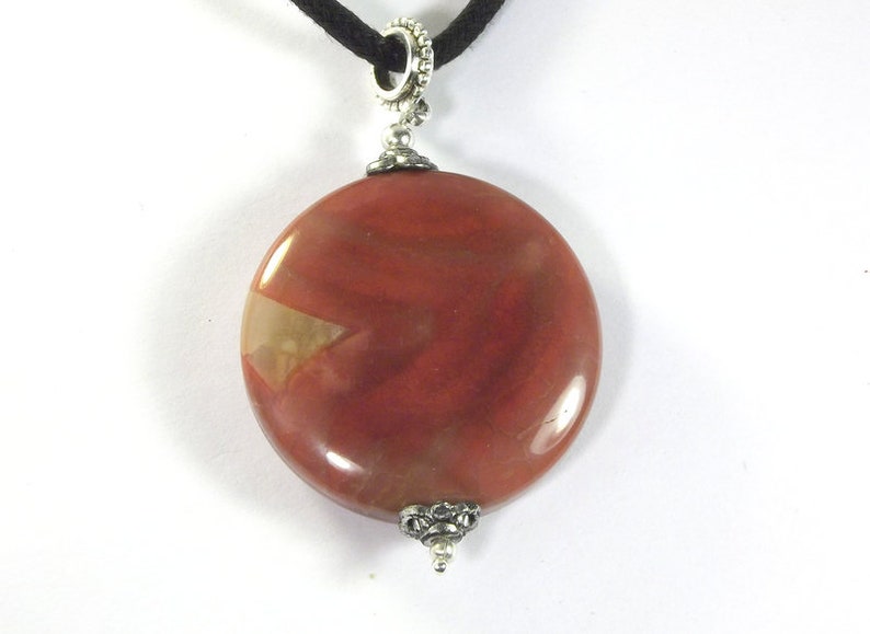 Agate necklace pendant, bronze round gemstone medallion image 1