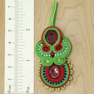 Halskette Anhänger Soutache, großes Stickerei Medaillon, Folk Hippie Anhänger Bild 9