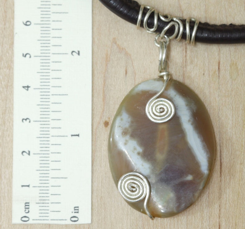 Agate necklace, large natural gemstone medallion, boho OOAK chic image 4