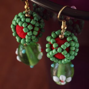 Boucles doreilles en verre dangle vert, boucles doreilles perlées avec pendentif en verre, fleur folk boho bijoux image 2