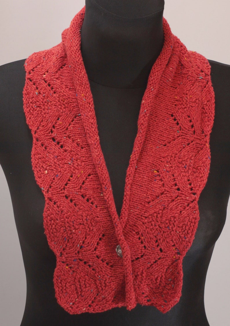 Collier tricoté de dentelle décharpe, écharpe courte rouge tricotée image 4