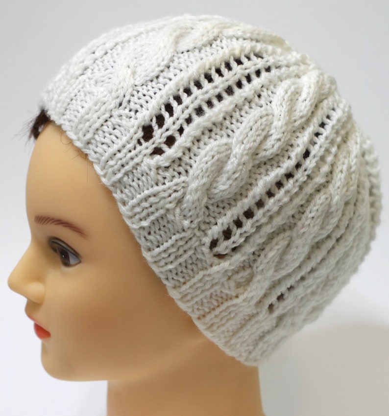 Bonnet en dentelle blanche, chapeau de câble tricoté à la main, boho chic image 9