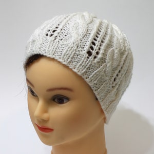 Bonnet en dentelle blanche, chapeau de câble tricoté à la main, boho chic image 6