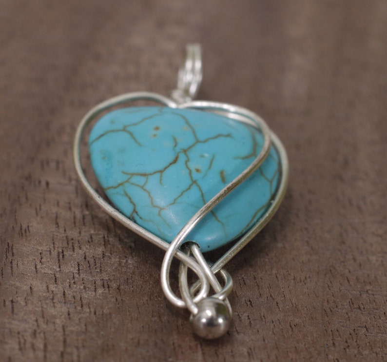 Pendentif coeur turquoise, pendentif collier enveloppé de fil image 4