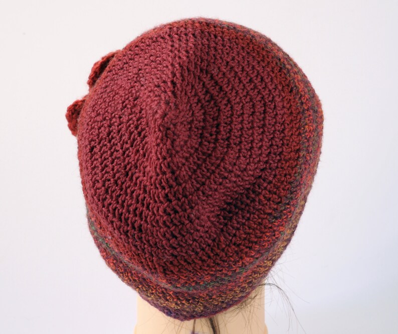 Chapeau de bonnet de crochet avec larc, chapeau brun rouge rouillé pour des femmes image 8