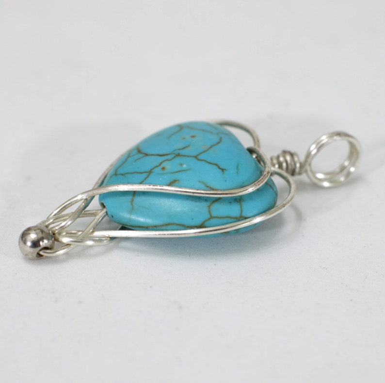 Pendentif coeur turquoise, pendentif collier enveloppé de fil image 3