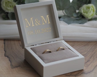 Boîte de bague de mariage minimaliste blanche avec oreiller en velours GOLD PERSONALIZATION