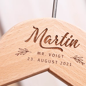 Kleiderbügel mit Namen, personalisierte Kleiderbügel zur Hochzeit, Braut, Bräutigam, Trauzeuge, Trauzeugin, Gastgeschenk, Blumenkind, KB-016 image 3