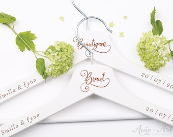 personalisierte Kleiderbügel Hochzeit, Kleiderbügel mit Namen, Braut & Bräuigam, individuelle Gravur, Datum der Hochzeit, 2er Set, KB-013