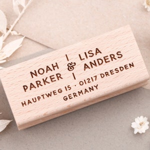 Personalisierter Adressstempel mit zwei Namen, Geschenk für Paare, Geschenk zum Einzug, individueller Stempel, Familienstempel Patchwork