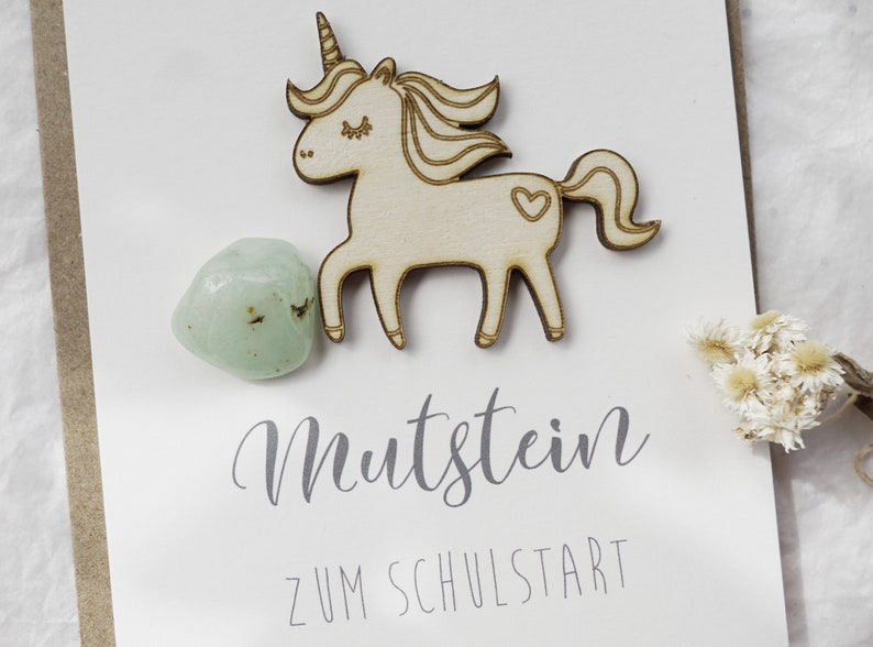 Einschulung Geschenk Junge Mädchen Mutstein Schulkind 2024 Glücksbringer Schultüte Anhänger Schulstart Deko Einhorn Dinosaurier Fußball Einhorn