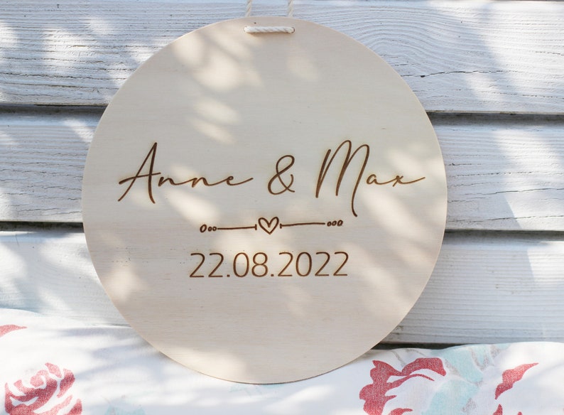 Hochzeitsgeschenk personalisiert Hochzeitsschild Holzschild Name Geschenke zur Hochzeit Deko Einzug Türschild Namensschild Hochzeitsdeko image 1