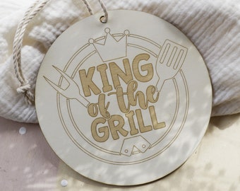 Vatertag King of the Grill Geschenk Papa Opa Geburtstagsgeschenk Vatertagsgeschenk Holzschild BBQ Grillplatz Grillecke Wanddeko Camper