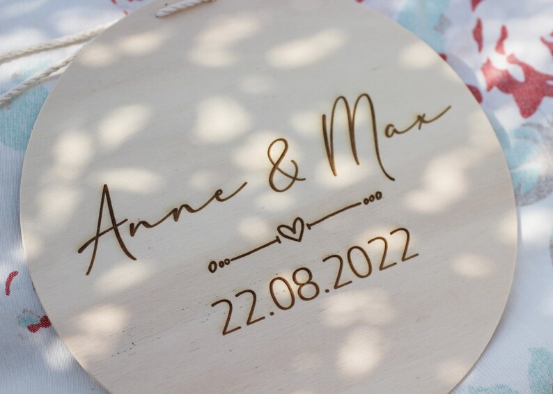 Hochzeitsgeschenk personalisiert Hochzeitsschild Holzschild Name Geschenke zur Hochzeit Deko Einzug Türschild Namensschild Hochzeitsdeko image 2