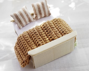 Wichtelzubehör Bett für Wichteltür Zubehör Wichtelmöbel Puppenhausmöbel Holzminiaturen Weihnachten Holzbett Miniaturkissen Miniatur Kissen