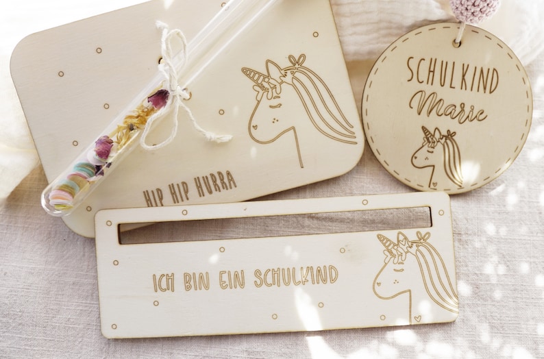 Anhänger Schulkind 2024 Schultüte Schulstart Einhorn Geschenk Deko Tischdeko Schuleinführung Junge Mädchen Geschenkanhänger personalisiert image 8