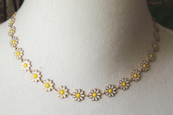 White and gold floral necklace, necklace, stainless steel, bracelet, set