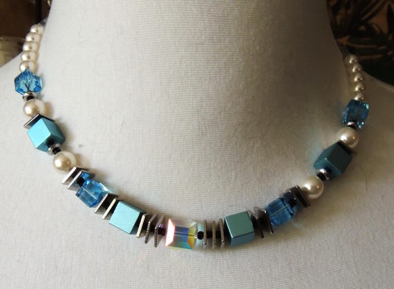 Cube necklace, choker, necklace, pearls, stainless steel