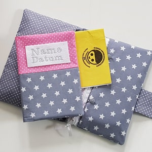 U-Heft Hülle mit Impfpassfach personalisiert I Geburtsgeschenk Mädchen rosa Sterne I mit passender Windeltasche/Wickeltasche möglich