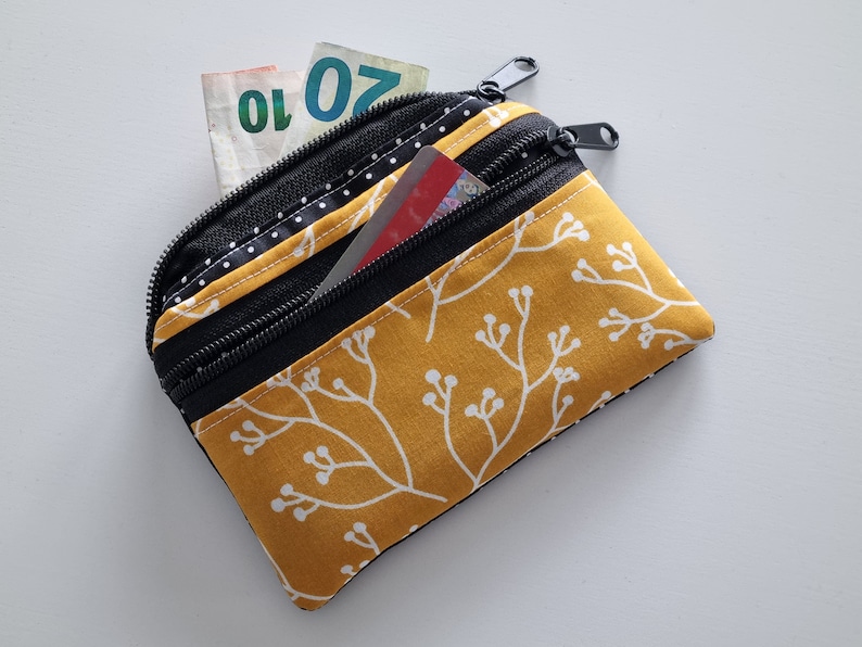Kleines Portemonnaie 3 Fächer 2x Reißverschlussfach mini Geldbeutel Geldbörse Kreditkarte Kartenfächer Ranke senf gelb schwarze Punkte Bild 3