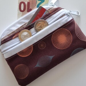 Mini Geldbeutel – 3 Fächer, 2x Reißverschluss, kleines Portemonnaie beige/braun für Karten & Bargeld, Damen Geldbörse für unterwegs