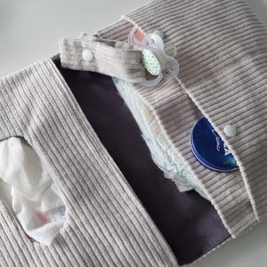 Windeltasche Cord beige XXL große Wickeltasche mit Unterlage möglich Jungen Mädchen Cordstoff