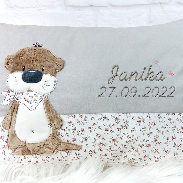 Kuschelkissen mit Namen, Kinderkissen personalisiert, Namenskissen, Otter, Mebrit, Geschenk zur Taufe, Geschenk zur Geburt , rosa, beige,