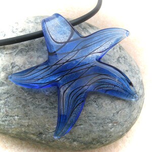 stella marina pendente in vetro blu-argento