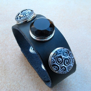 black snap-button leather strap/interchangeable strap