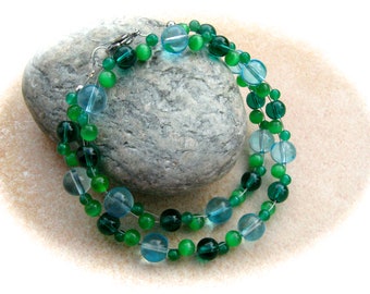 turquoise-green glass agate chain sea noise