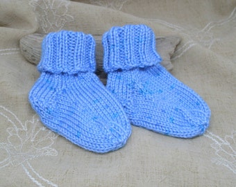 Babysocken   Socken für Neugeborene  Erstlingssocken  Handgestrickte Socken