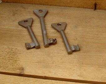 Alte Schlüssel   Schlüssel mit Patina   Haustürschlüssel
