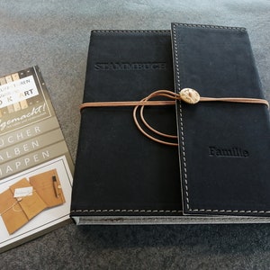 Familieboek lederen kaft zwart, handgemaakt, individueel familieboek, bruiloft, huwelijksceremonie, burgerlijke stand, geboorte