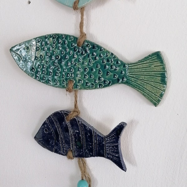 Fische an der Leine Keramikfische Gartenkeramik Wanddekoration türkis Windspiel