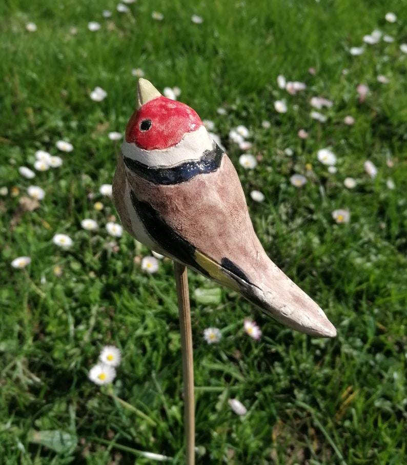 Ceramic bird Steglitz garden ceramic bird figure image 3