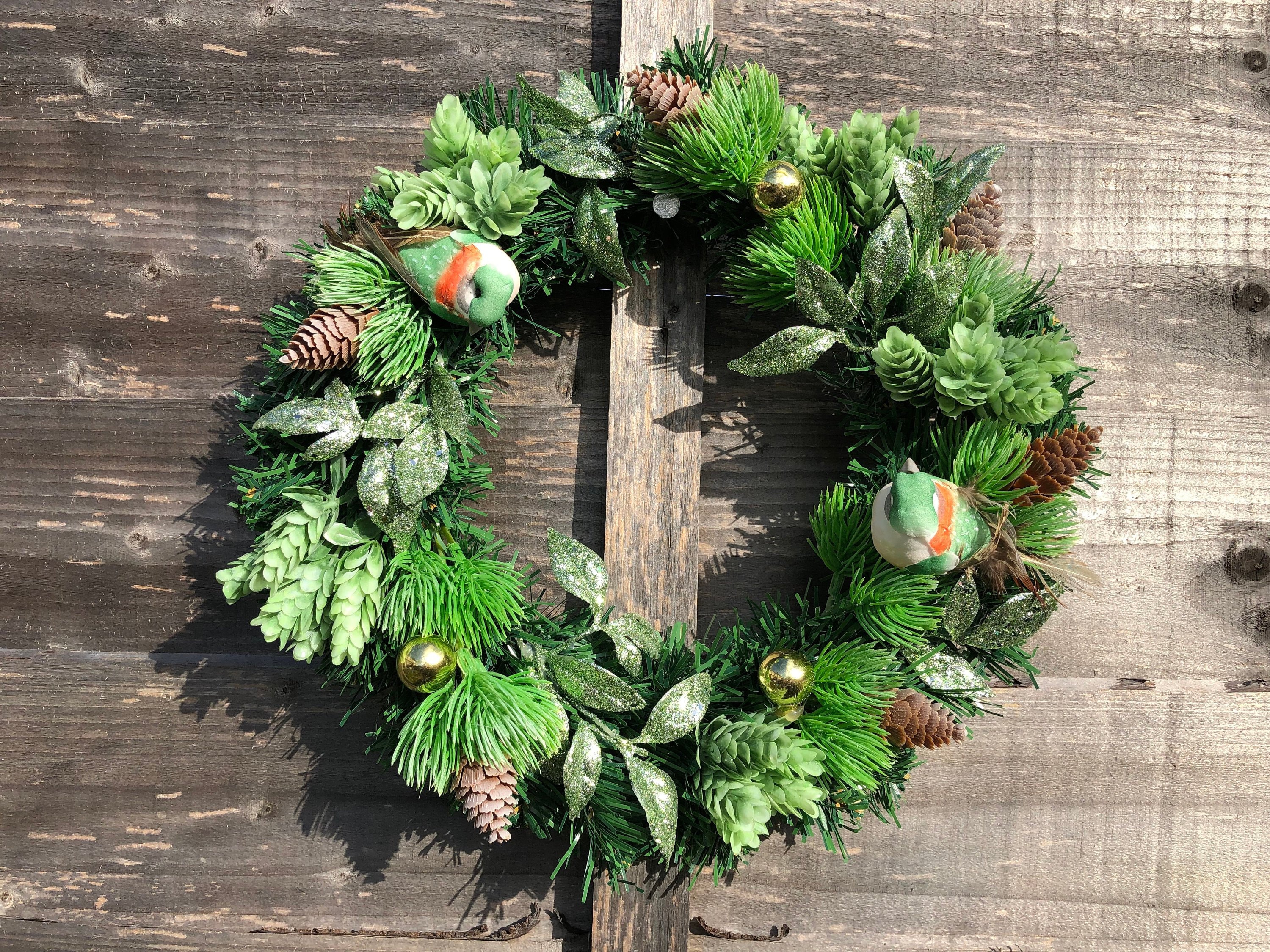 NEW ARTIFICIAL GREEN 10/" WREATH