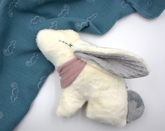 Schneehase "Flocke" Hase Kuscheltier Farbe nach Wahl personalisierbar