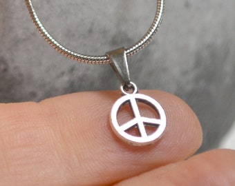 Chain Peace Sign, Peace Movement