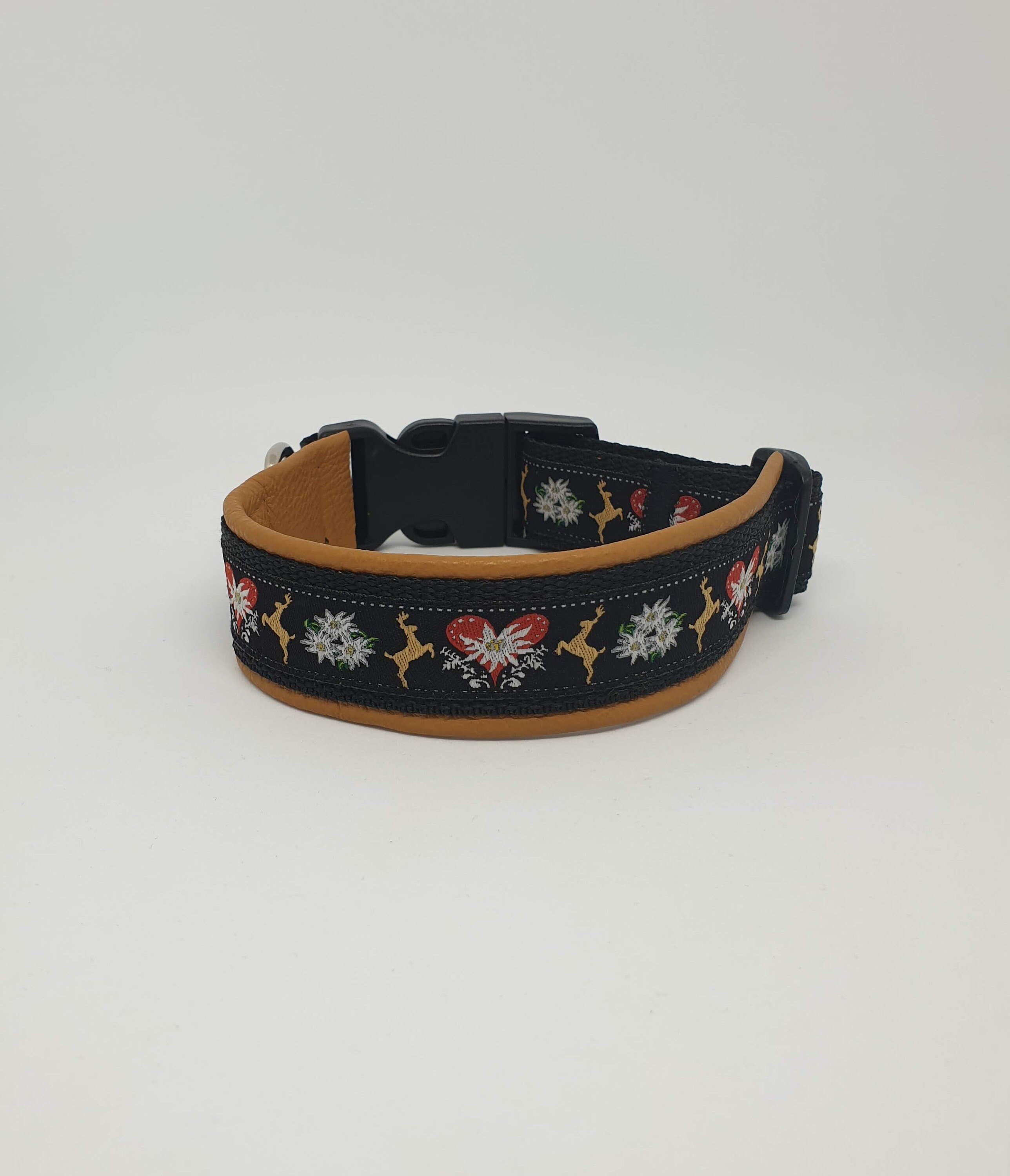 Edelweiss dog collar hotsell