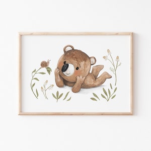 Kinderposter "Bär und Schnecke", Kinderbild Kinderzimmer Bild, Bärchen Teddy Bilder in A4 A3, Natur Poster Kinder, Blümchen Wald Sommerbild